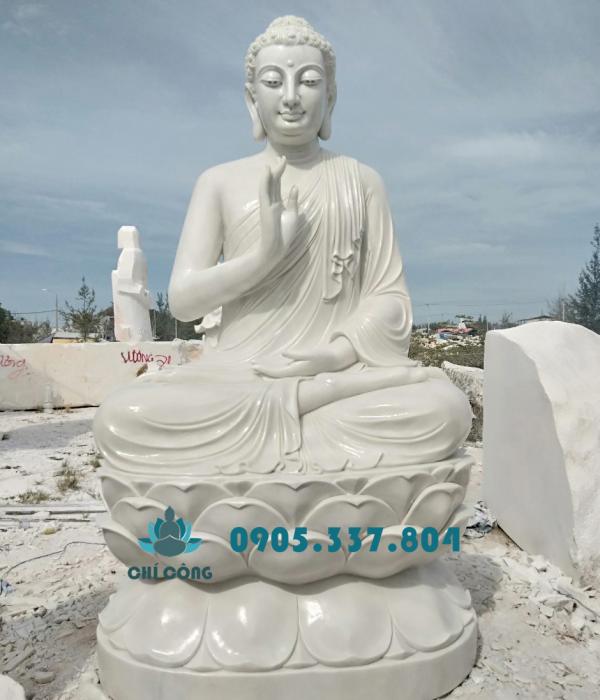 Các mẫu tượng đá Non Nước tại cơ sở điêu khắc đá mỹ nghệ